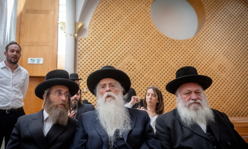 שבוע לאישור תקציב: סיעה בקואליציה באיום חריף