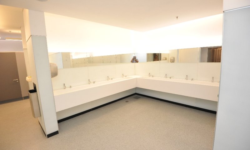 חדרי שירותים חדשים ברחבת הכותל המערבי