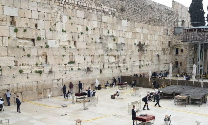 צפו: מעמד תפילה עולמי לרפואת החולים ולסיום המגפה