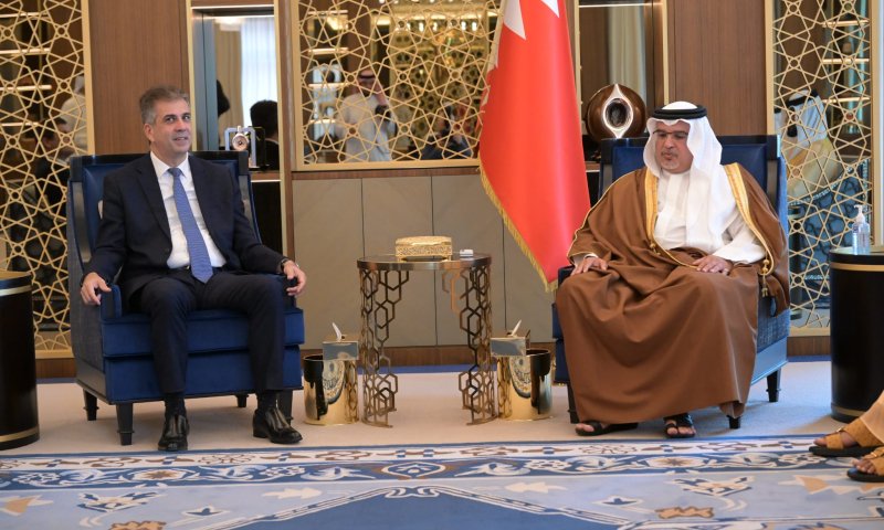 אלי כהן לנסיך בחריין: "נרחיב את מעגל השלום"