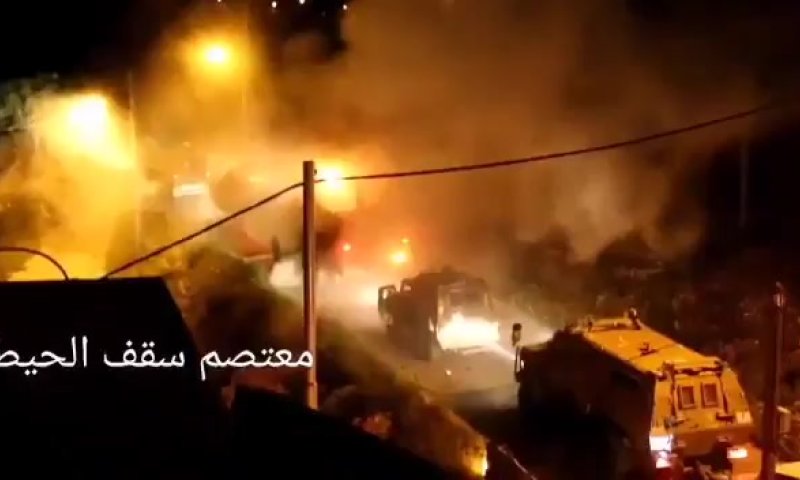 תיעוד: עשרות בקבוקי תבערה לעבר כוחות צה"ל