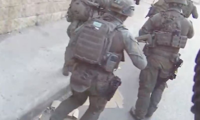 צפו: כך עצר הימ"מ חשודים בלב העיר קלקיליה