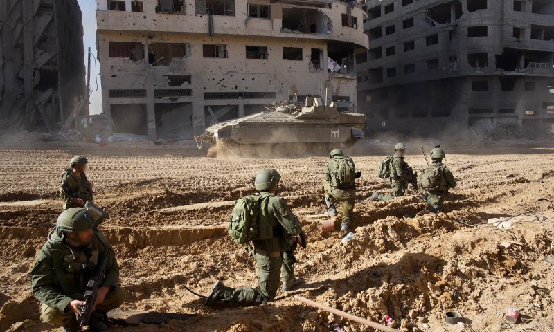 דובר צה"ל לתושבי חאן יונס: אנחנו מתקדמים, תתפנו