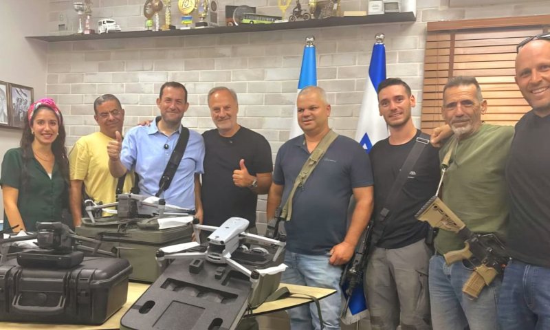 בשומרון חילקו רחפנים תרמיים ליישובים: "לקח מרכזי מ-7.10"