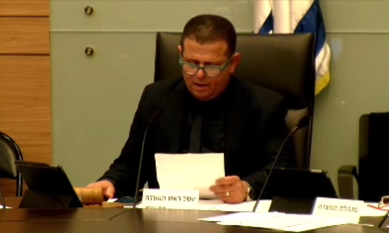 צפו: המחווה המרגשת של איתן כבל ליהודה גליק