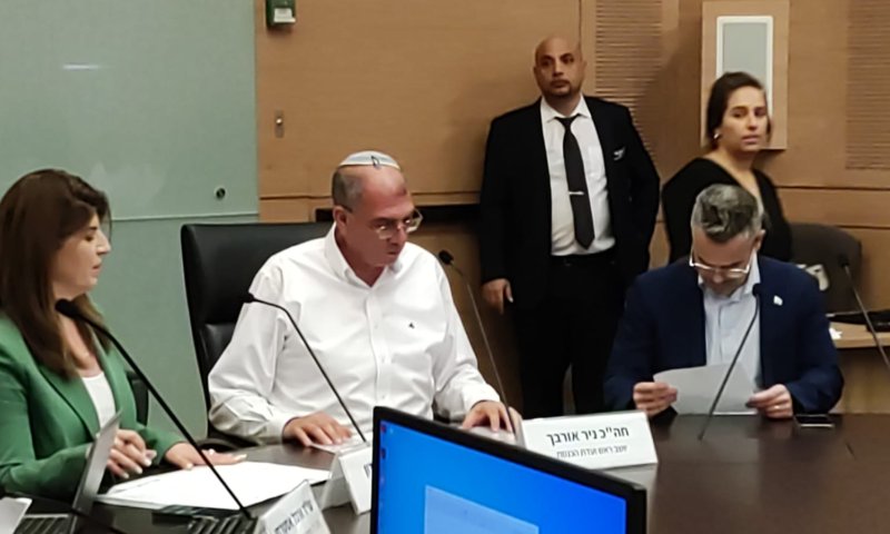 יוצאים לדרך: חוק פיזור הכנסת הונח בוועדת הכנסת