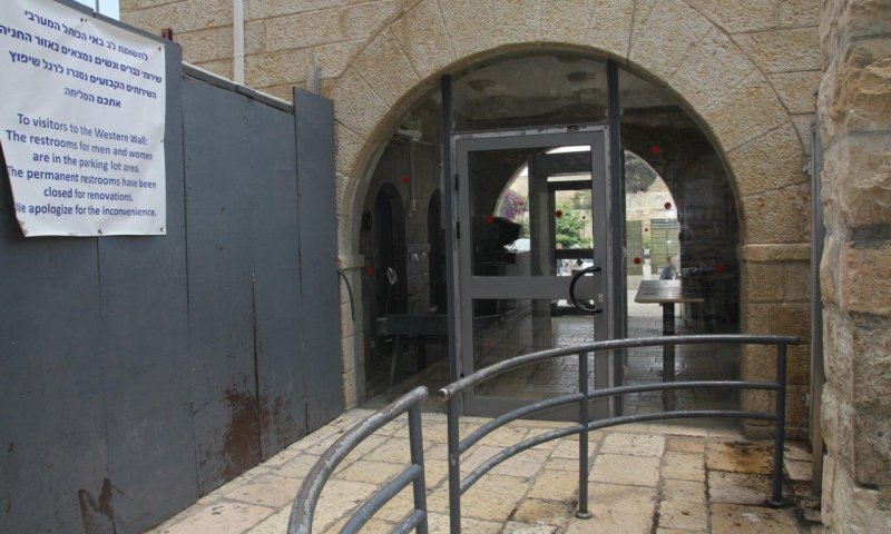 גם הבוקר: שני שערי כניסה לכותל המערבי נסגרו