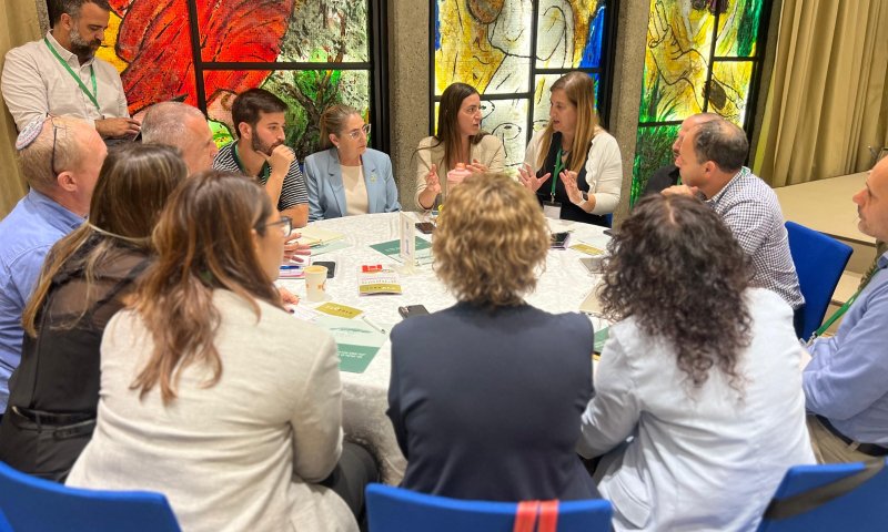 רעיית הנשיא בקריאה לפוליטיקאים לספק מענה כלכלי למילואימניקים