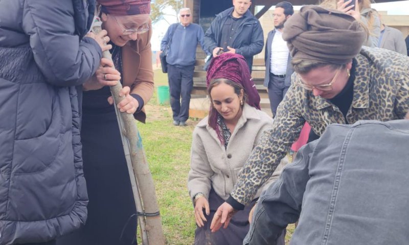 סטרוק בגבול עזה: "מי שיפגע בנו לא יהיה כאן"
