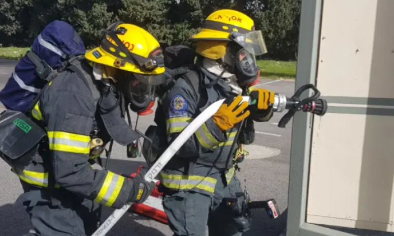 בגלל דגל ישראל: צוות כיבוי הותקף במאה שערים