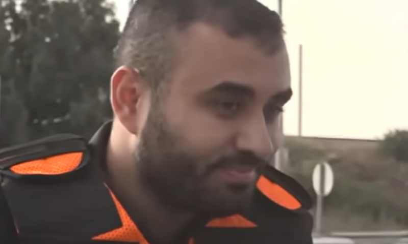 'הייתי קשור לעמוד': הרופא ששרד את הטבח של חמאס