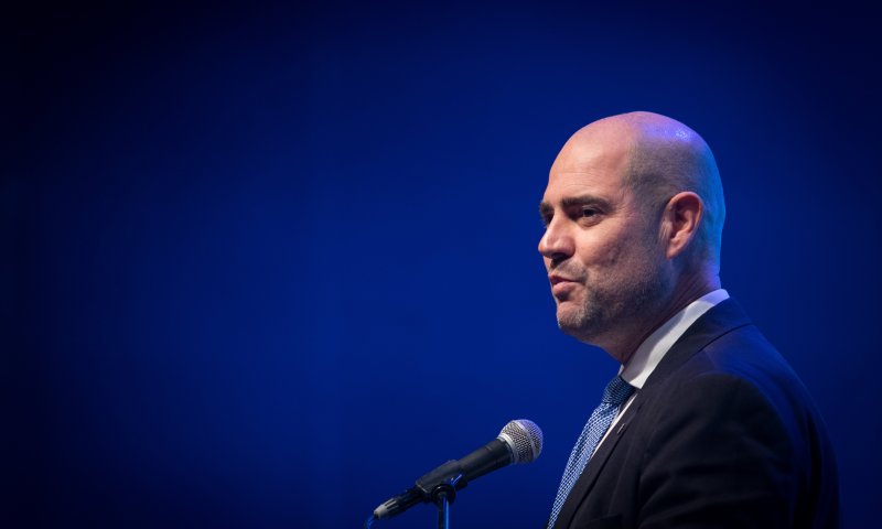 השר אמיר אוחנה הודיע על שורת הקלות בהוצאה לפועל