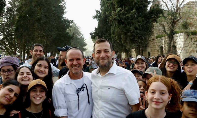 לראשונה בשומרון: 8,000 חניכי בני עקיבא בתחנת הרכבת בסבסטיה