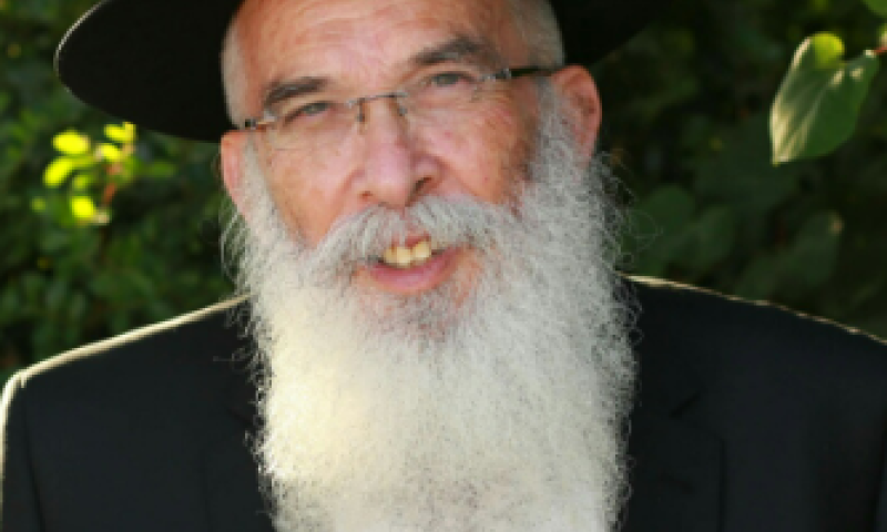 בכל הארץ: תפילות לרפואתו של הרב מרדכי שטרנברג