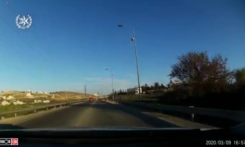 המשטרה עצרה נהג פלסטיני שלא הוציא רשיון