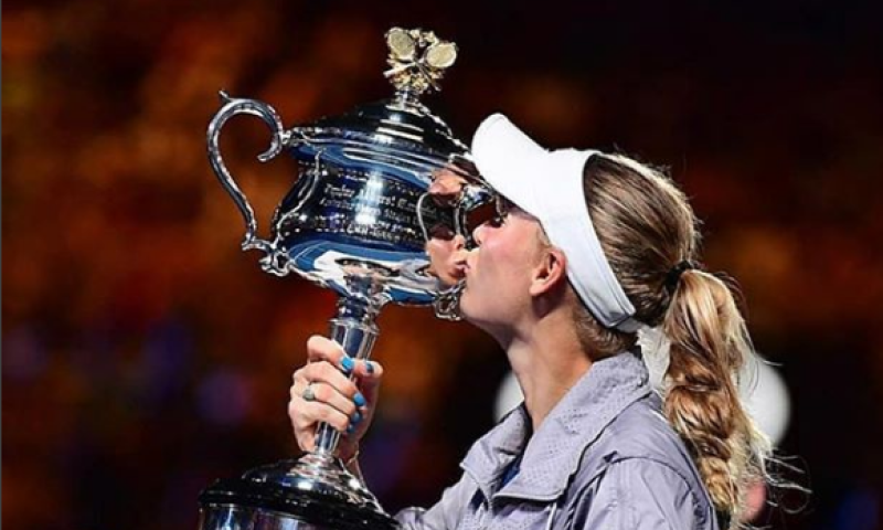 הראשונה לשמה: קרוליין ווזניאקי אלופת אוסטרליה