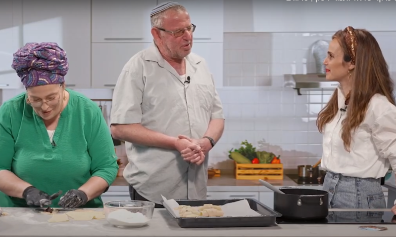 "מבשלים זיכרון" באולפן סרוגים: הרוגלך של נריה זיסק הי"ד