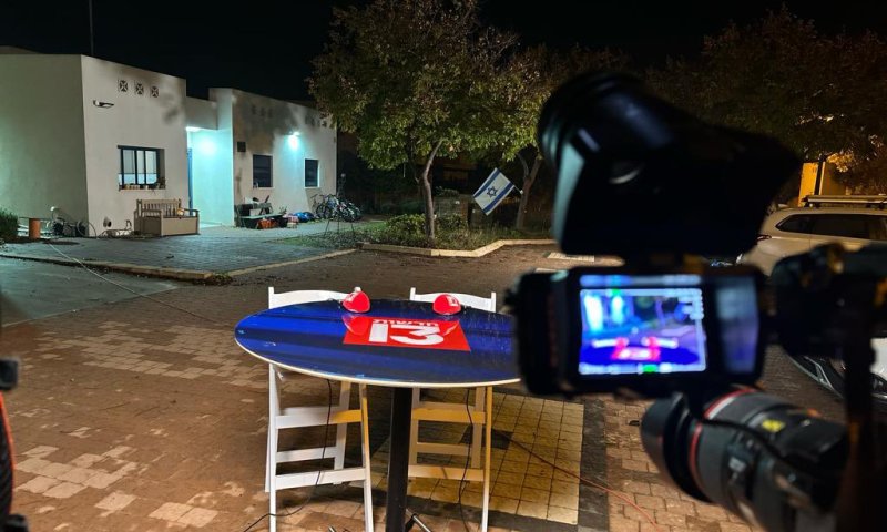 "אחרי חודשיים": עיתונאי חדשות 13 בתמונה מרגשת