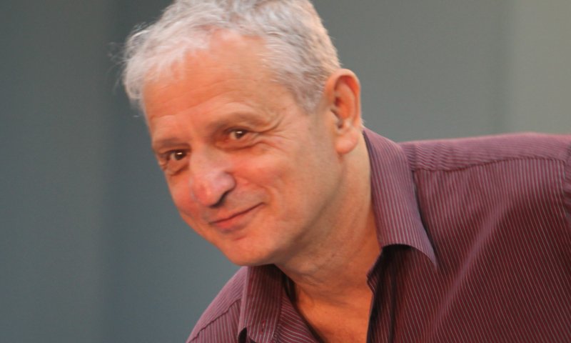 ח"כ יחימוביץ' נגד נחום ברנע: "שוביניסט, מתחנף לקצב"