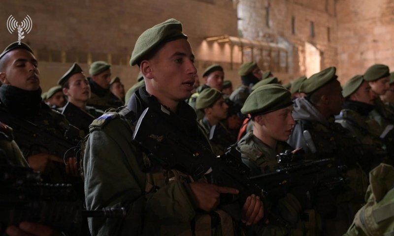 "נחזק את עצמנו": השבעת גולני לאחר הפיגוע. צפו