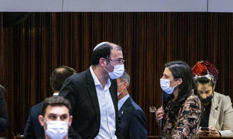 לקראת אישור סופי: מה תוקע את חוק האזרחות?