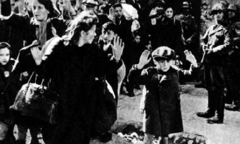 זכור את עשה לך עמלק: אירועי יום הזכרון לשואה ולגבורה