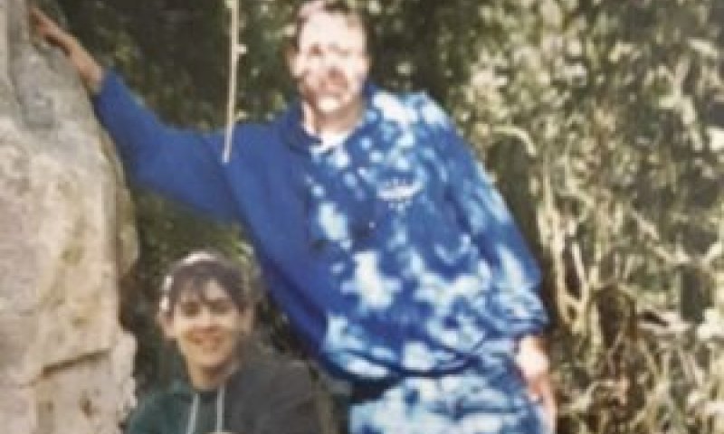 חברתו של עזרא אשר הי"ד: "לא השתקמתי אני לומדת לחיות לצד זה"