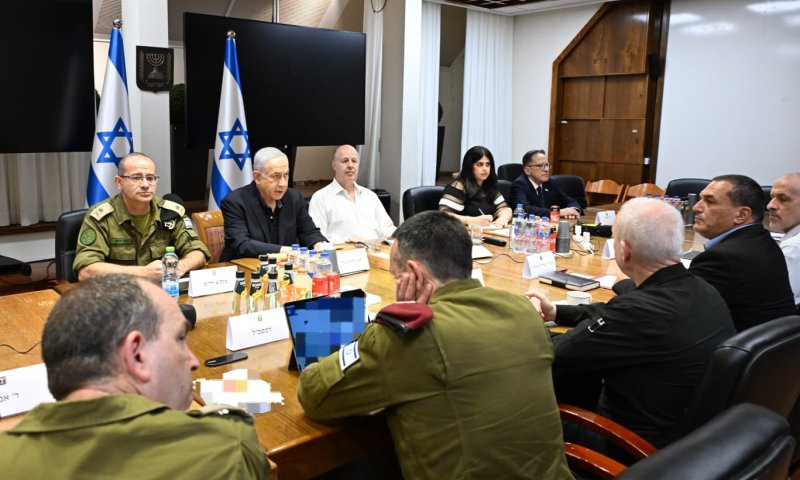 נתניהו קיצר את דיון הקבינט בשביל אירוע VIP במסעדה