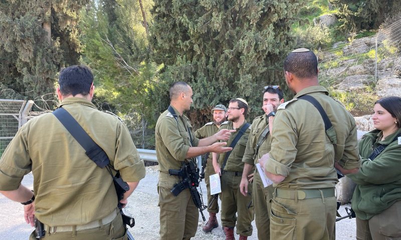 מחיפוש אחר החטופים בעזה לתפיסת קו ביו"ש