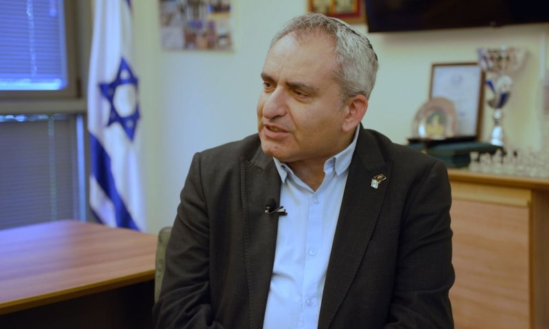 זאב אלקין: "אנחנו מחזקים את שלטון חמאס בעזה"