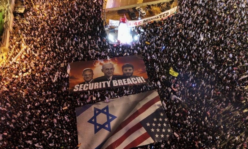 למרות ההידברות: עשרות אלפים מפגינים בקפלן