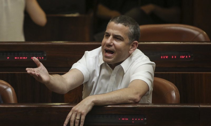 70% מהציונות הדתית: "מגל לא היה צריך לפרוש"