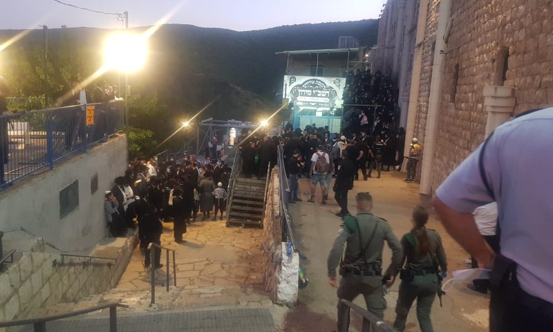 מהומה במירון: 200 נעצרו לאחר שפרצו לקבר הרשב"י