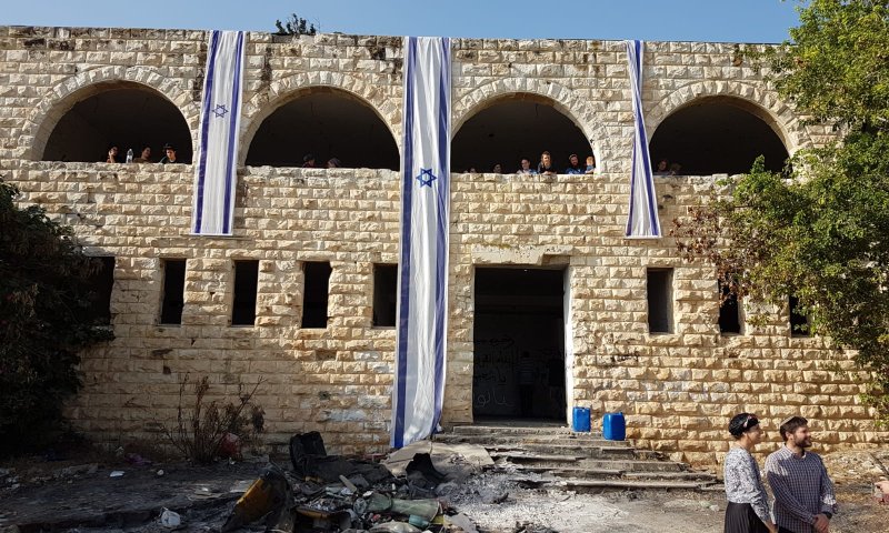 צפו : לאחר 13 שנים דגל ישראל חזר לשאנור