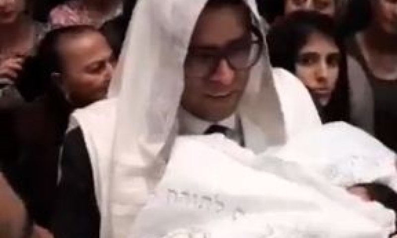 זה השם שאורן חזן ואשתו העניקו לבנם החדש. צפו