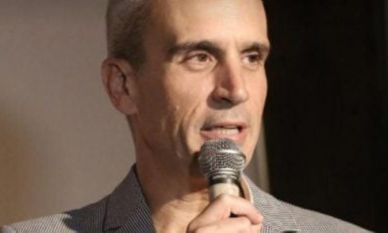 אברי גלעד: אוכל לא כשר בריאליטי מחליש את העם