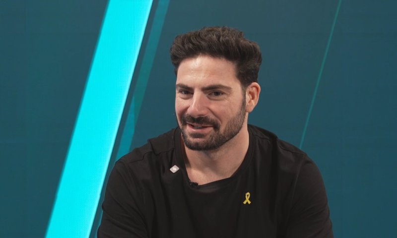 המיליארדר שמניח תפילין לאנשים ברחוב | ראיון עם נאור ברוך