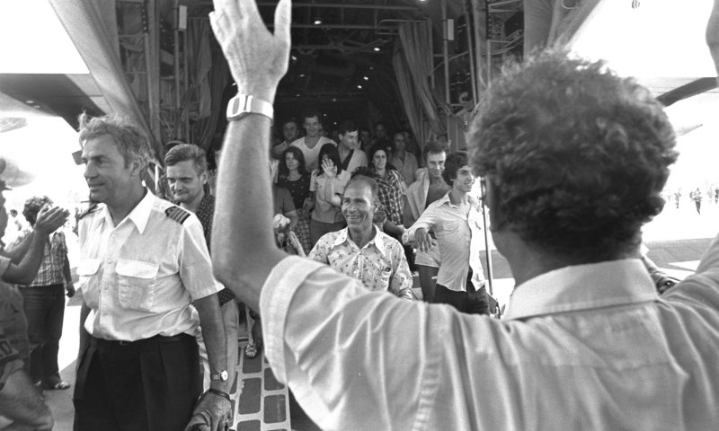 46 שנה למבצע אנטבה: צפו בשחזור של הלוחמים