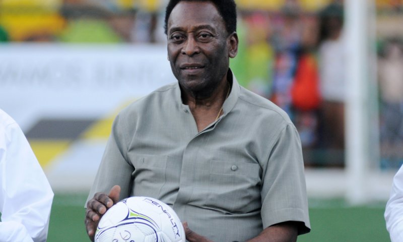 נפרדו מאגדה: אלפי אוהדים ליוו את פלה למנוחות