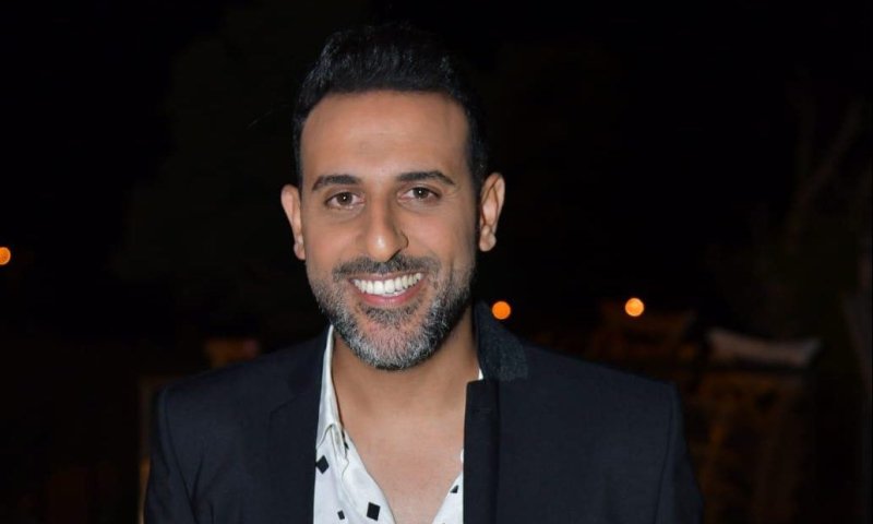 דודו אהרון במחווה לצוותים הרפואיים