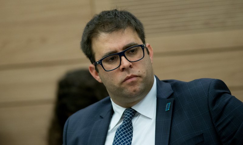 בדרך החוצה? המחאה של אורן חזן נגד ההדחה