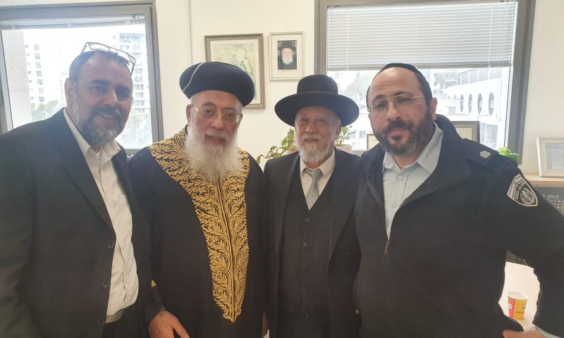 בזכות בלדה שכתבה המסורבת, הסרבן נתן גט