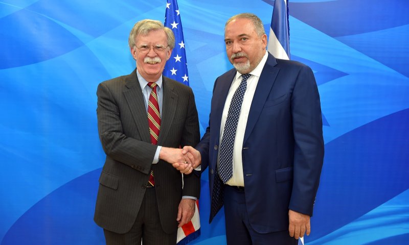 ליברמן לבולטון: "יש לך תרומה לביטחון ישראל"