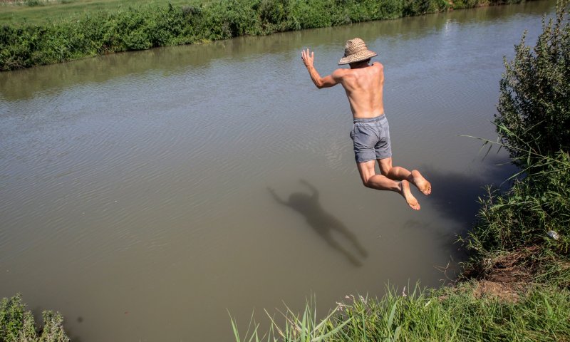 חם לכם? משרד הבריאות מזהיר מרחצה בנחלים האלה