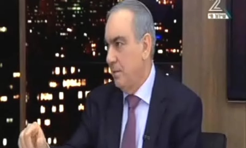 צפו: נסים משעל חייב לנפתלי בנט מנה פלאפל