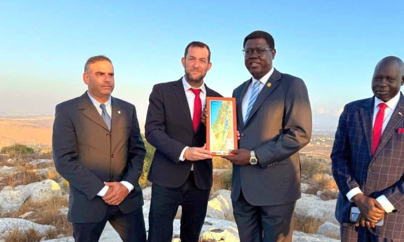 מול הצונאמי המדיני: שר החוץ של דרום סודן ביקר לראשונה ביו"ש