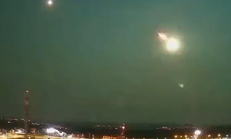 אות משמיים: מטאור התפוצץ מעל שמי צ'כיה