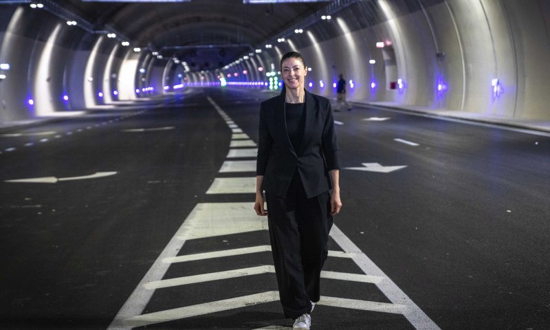 כפי שנחשף בסרוגים: זו ההצעה של לפיד למיכאלי