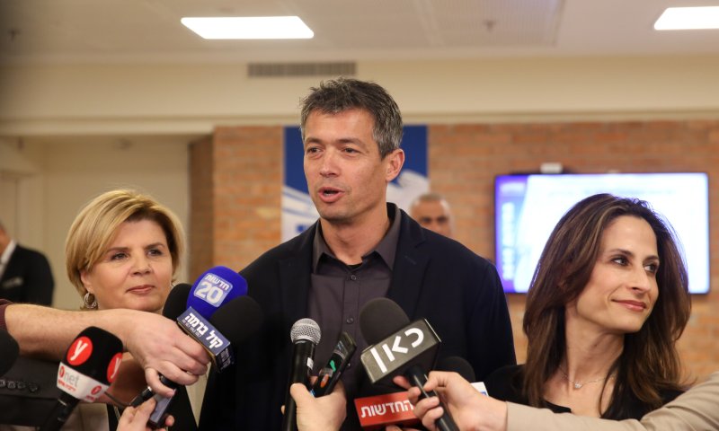 במקום בנט ושקד, הנדל: "מבטיח לשמש נציג נאמן"