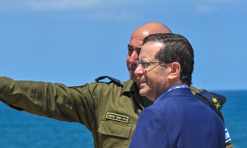 הרצוג בבסיס שייטת 13: "להשאיר את צה"ל מאוחד"